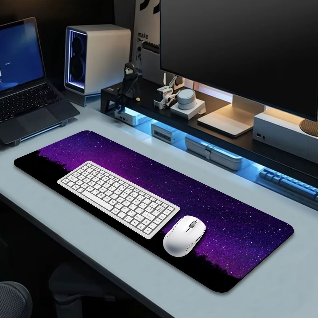 Tress Silhouette Desk Mat